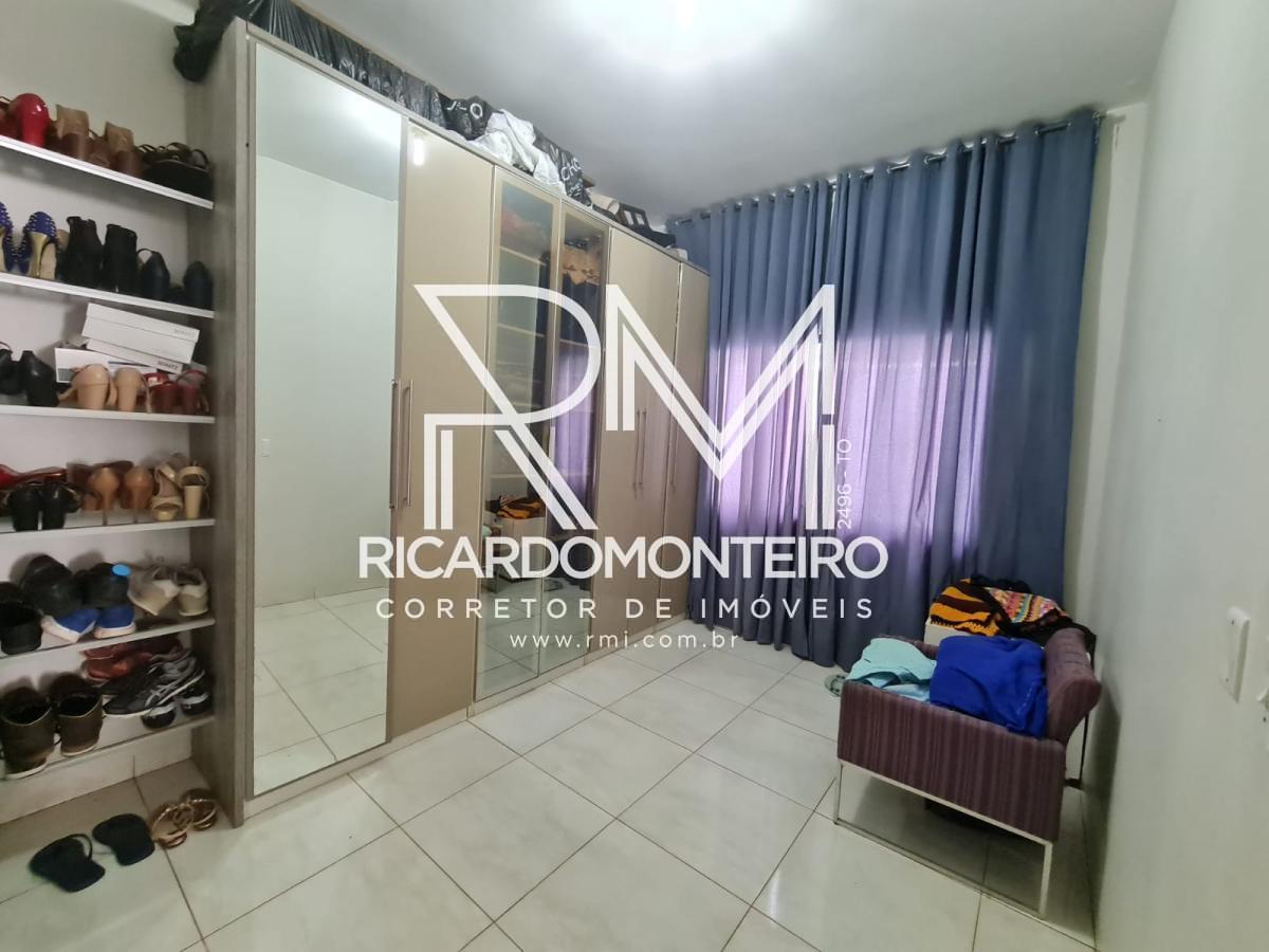 Casa à venda com 3 quartos, 240m² - Foto 17