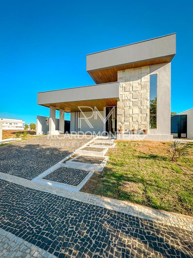 Casa de Condomínio à venda com 3 quartos, 398m² - Foto 2