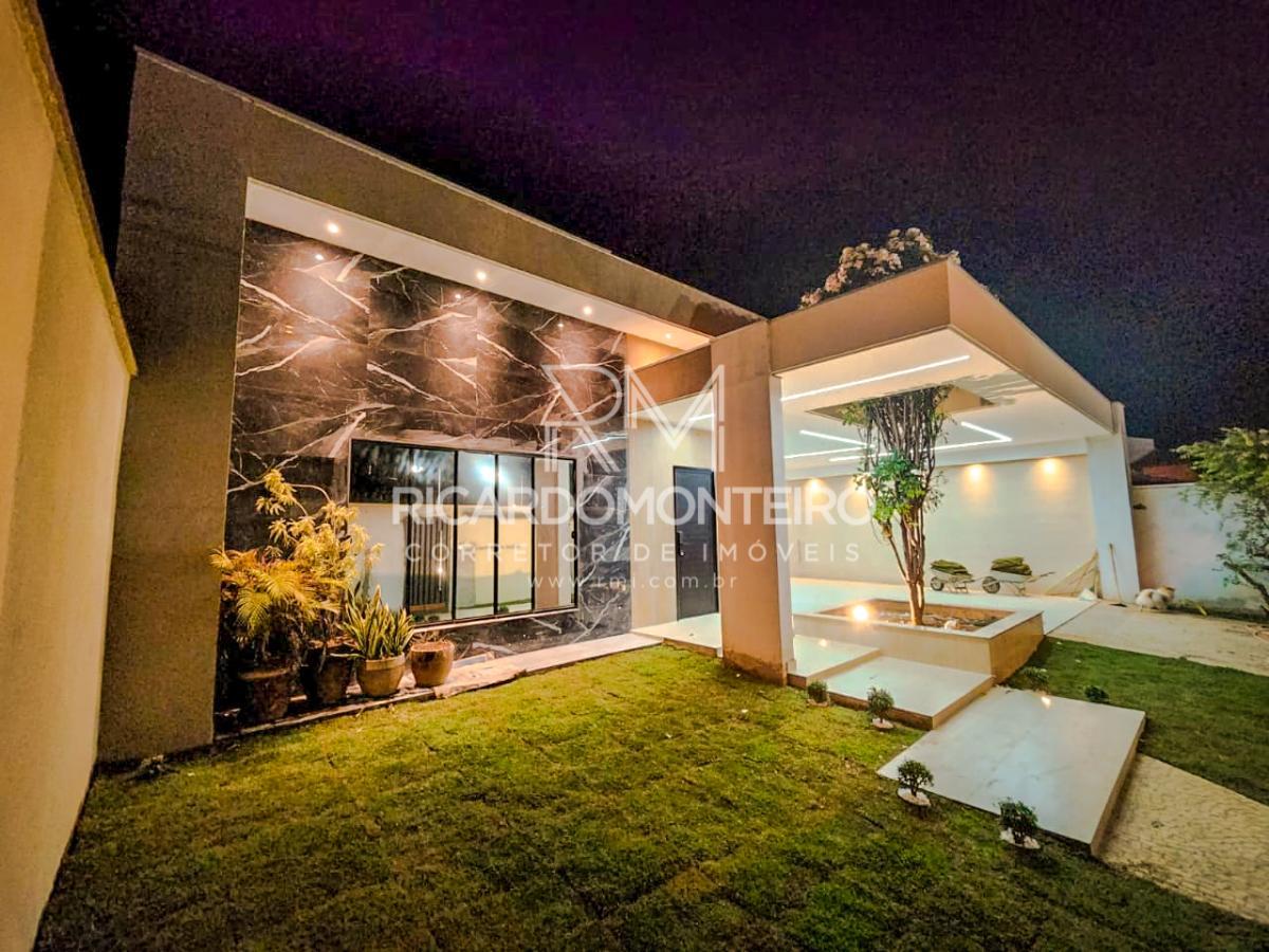 Casa à venda com 3 quartos, 500m² - Foto 1