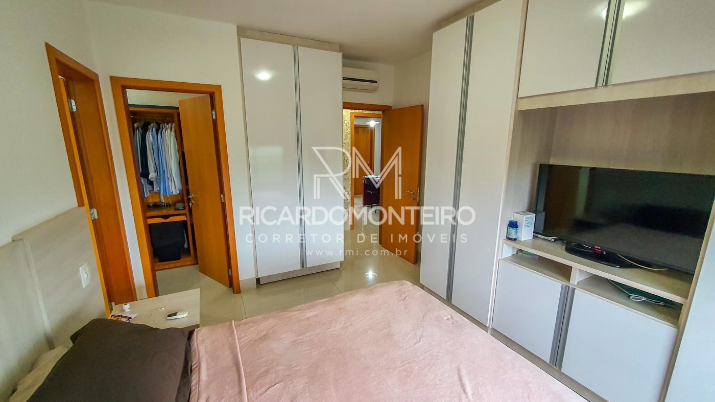 Apartamento à venda com 4 quartos, 214m² - Foto 17