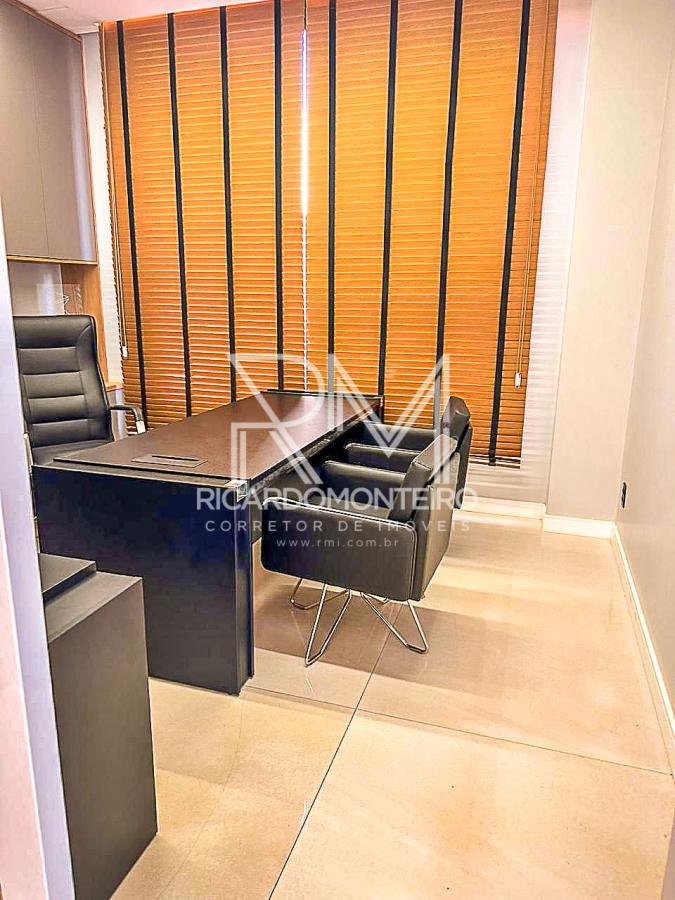 Casa à venda com 5 quartos, 800m² - Foto 19