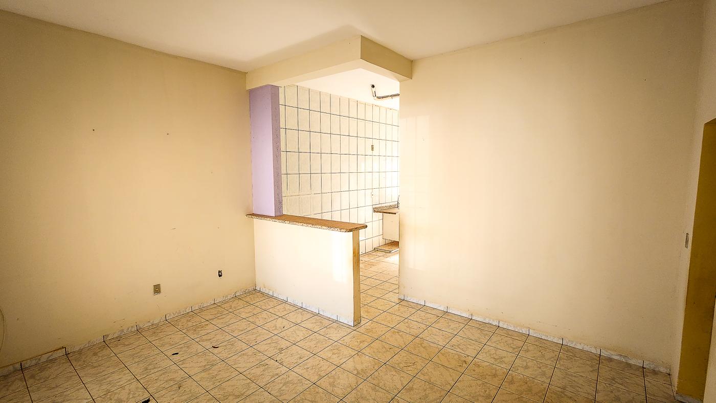 Casa à venda com 3 quartos, 200m² - Foto 5