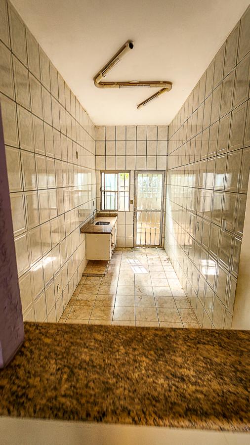 Casa à venda com 3 quartos, 200m² - Foto 6