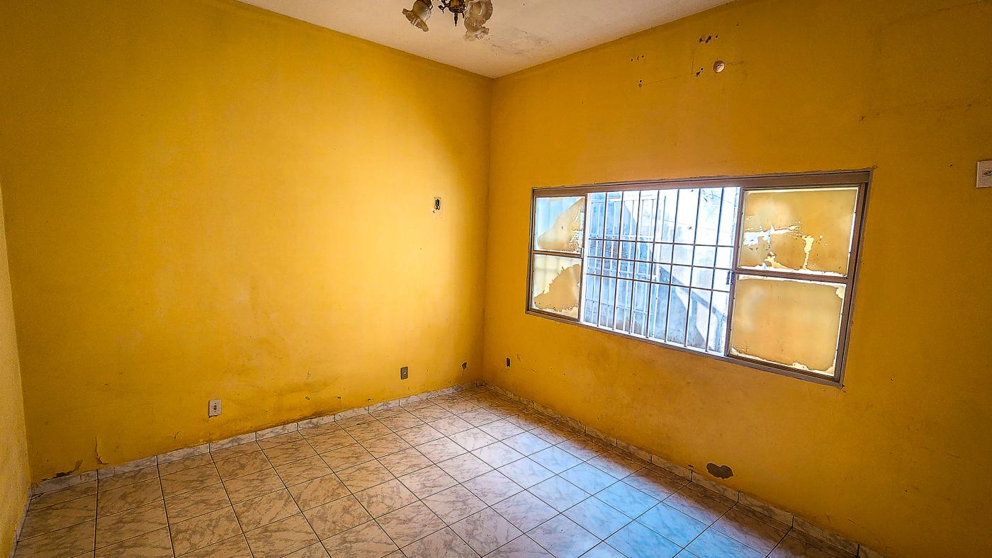 Casa à venda com 3 quartos, 200m² - Foto 11