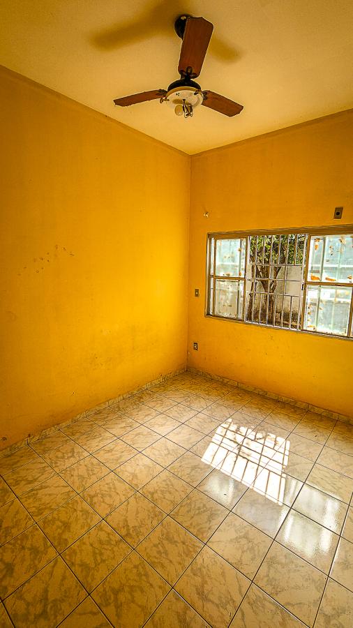 Casa à venda com 3 quartos, 200m² - Foto 12