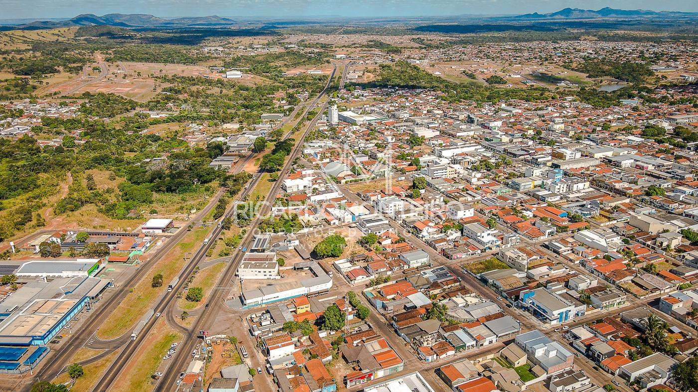 Terreno à venda, 960m² - Foto 1